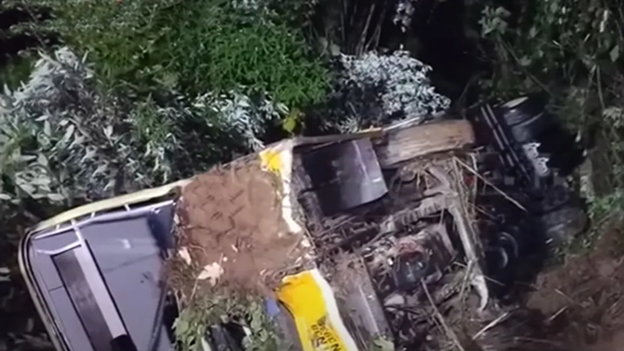 Bus Accident, Valparai