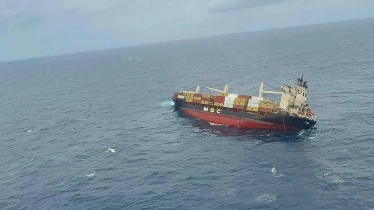 Ship Accident, Kochi