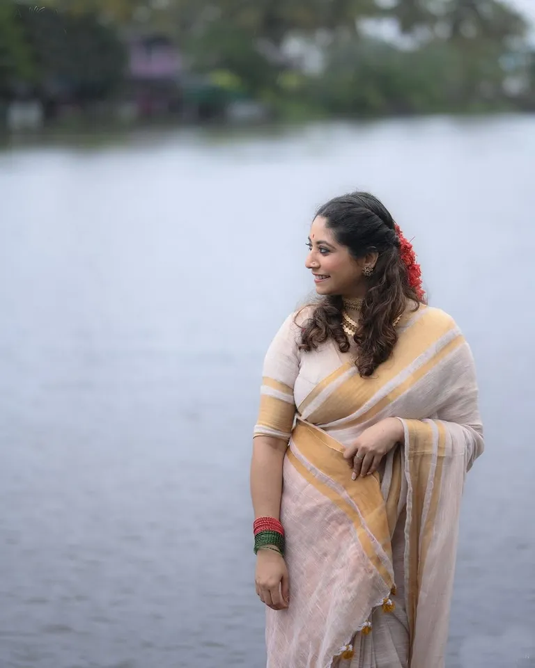 Abhaya Hiranmayi latest photoshoot ng 4