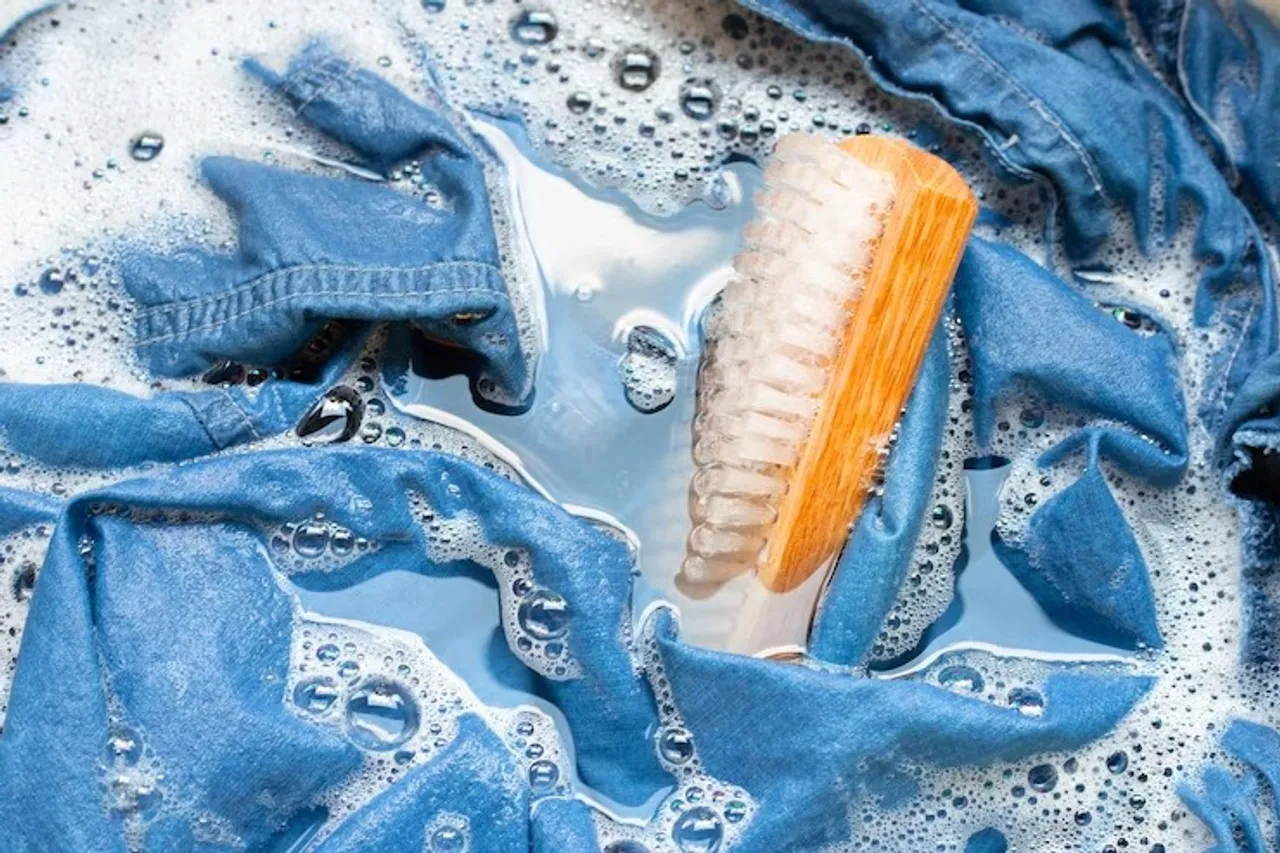 Tips To Wash Jeans Without Colour Fading 1