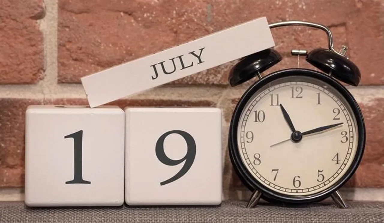 July, Horoscope