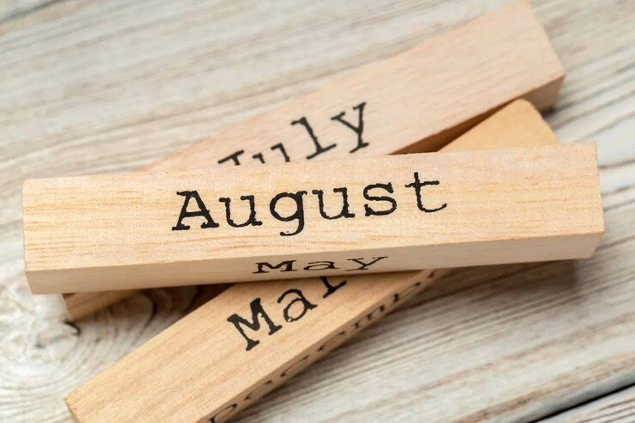 August, horoscope