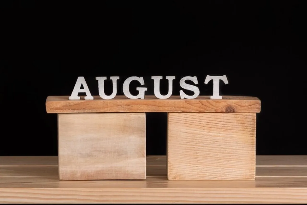 august, horoscope