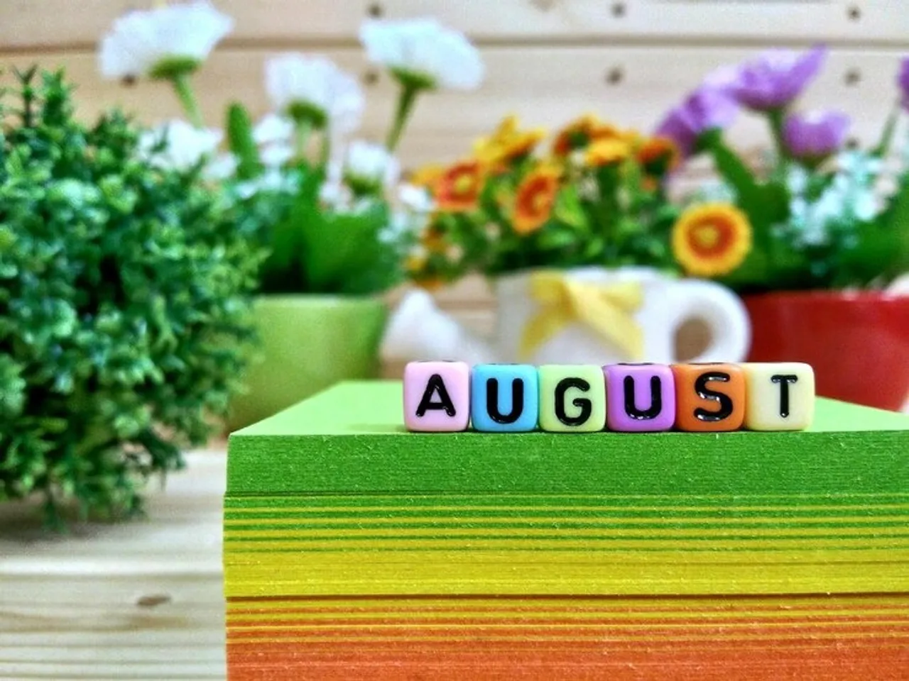 august, horoscope