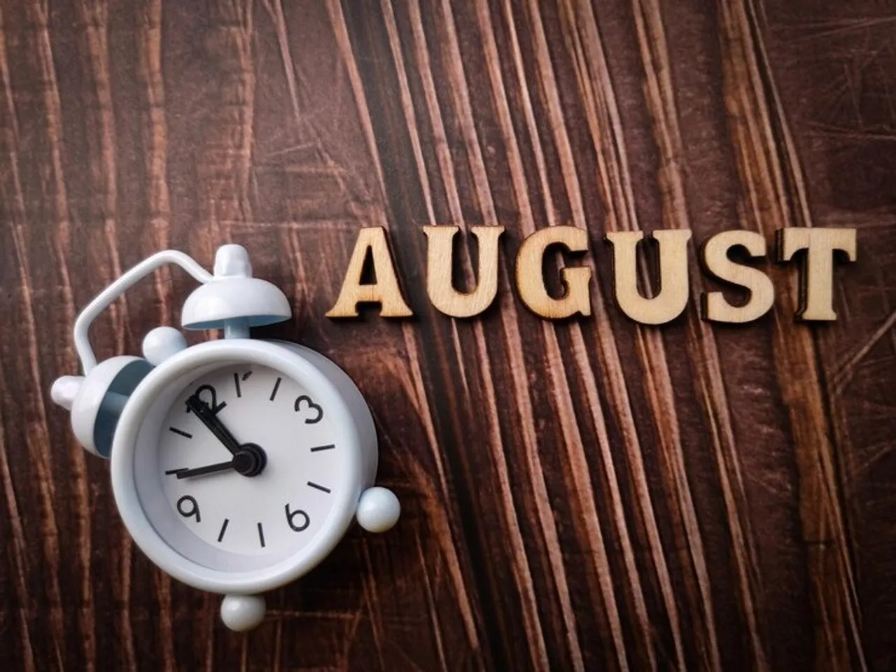 august, horoscope