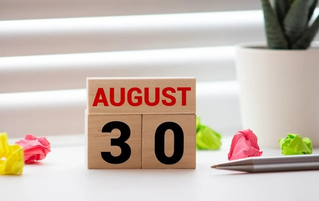august, horoscope