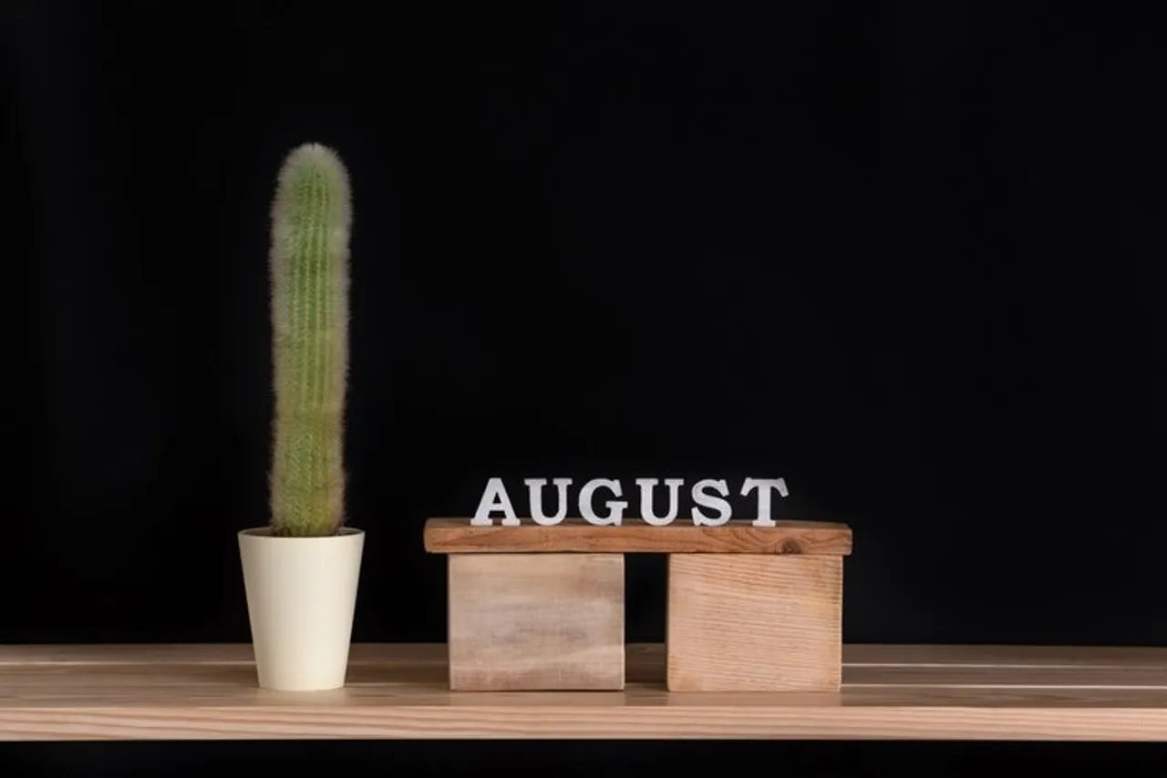 august, horoscope