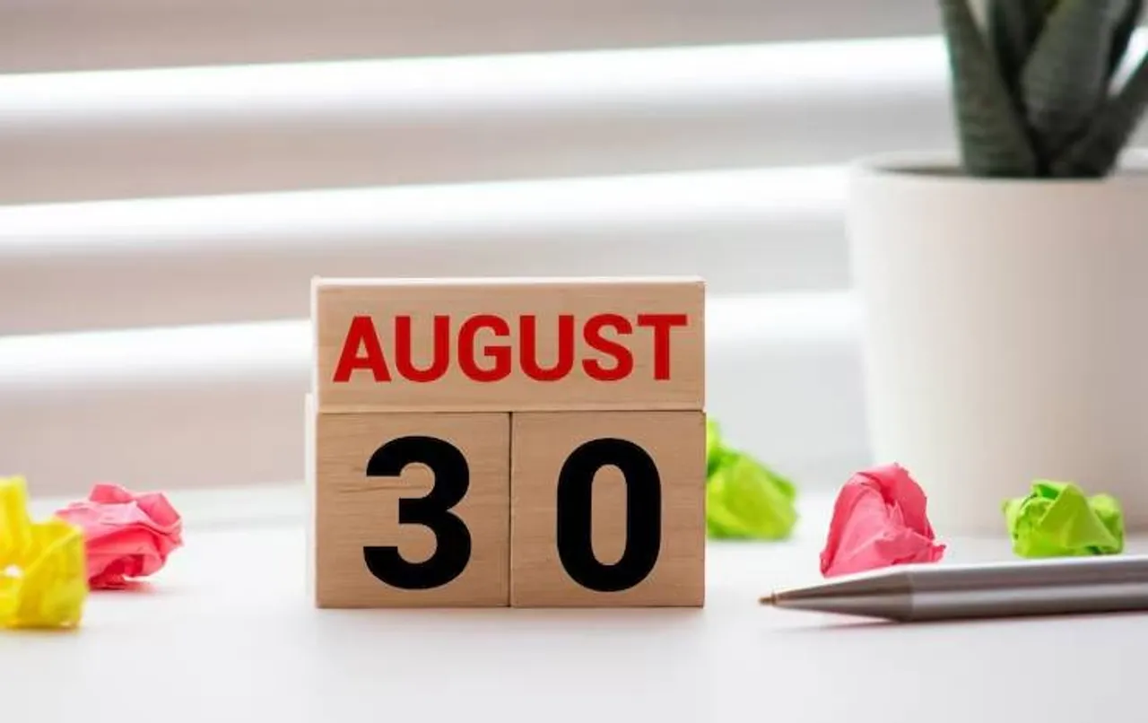 august, horoscope