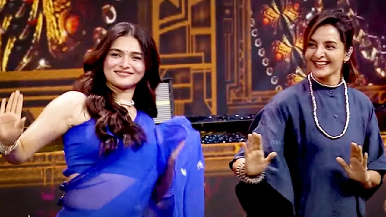 Manju Warrier kayadu lohar dance