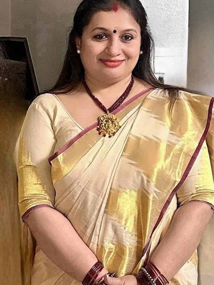Suchitra Murali Onam pics 2