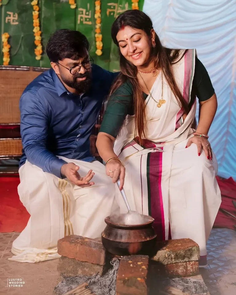 Durga Krishna  Vayattu Pongala Pics 2
