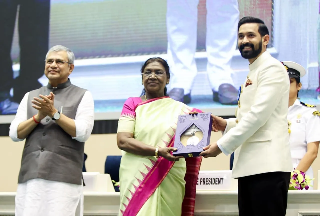 Mohanlal Dadasaheb Phalke Award 14