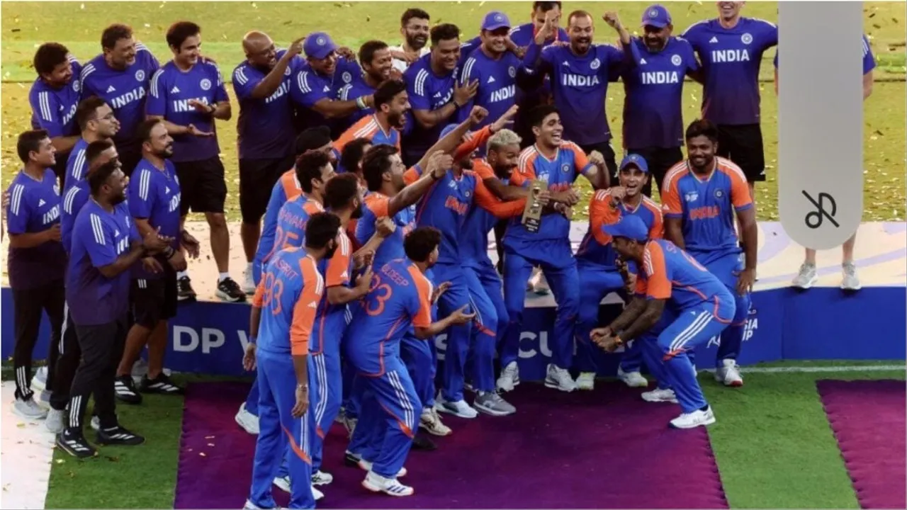 Indian Team Trophy Celebration Without Trophy