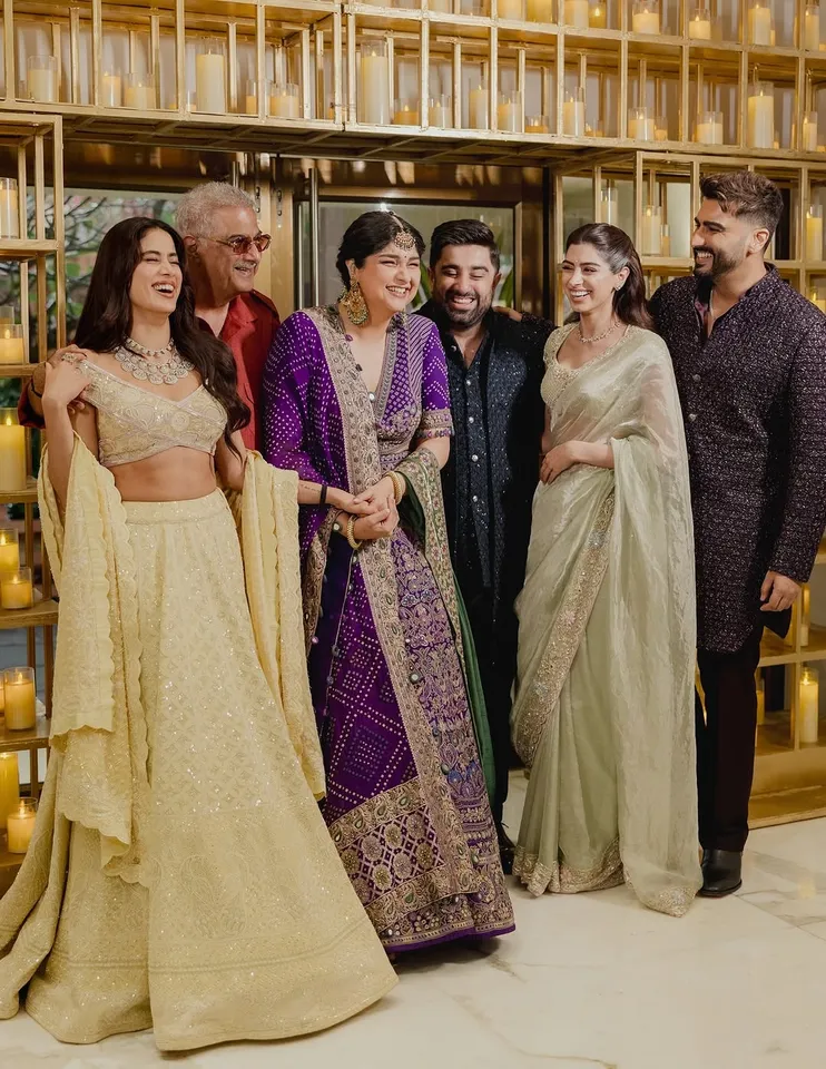 Janhvi at Anushula Rohan wedding (3)