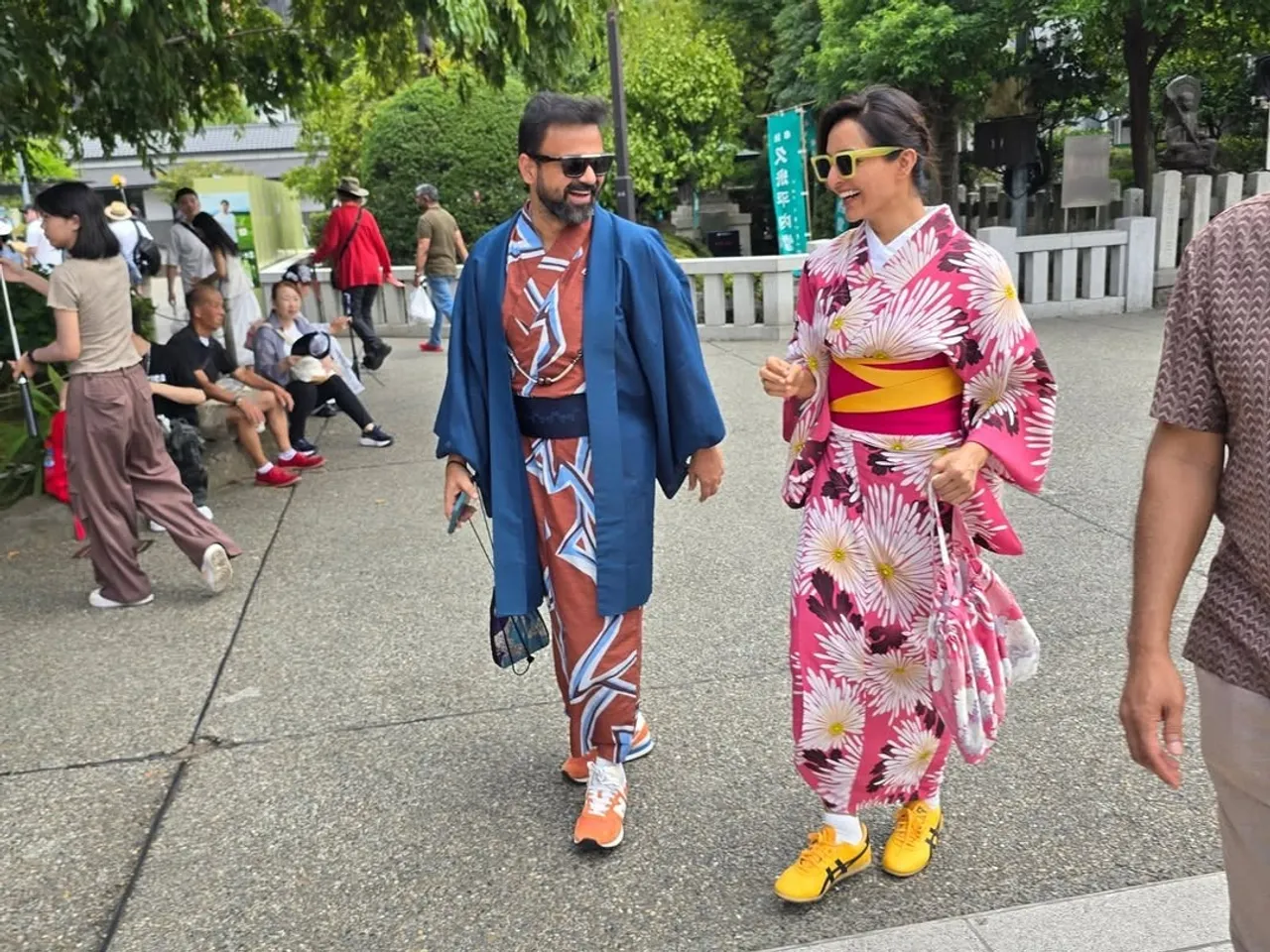 Manju Warrier Kunchacko Boban Japan pics (3)