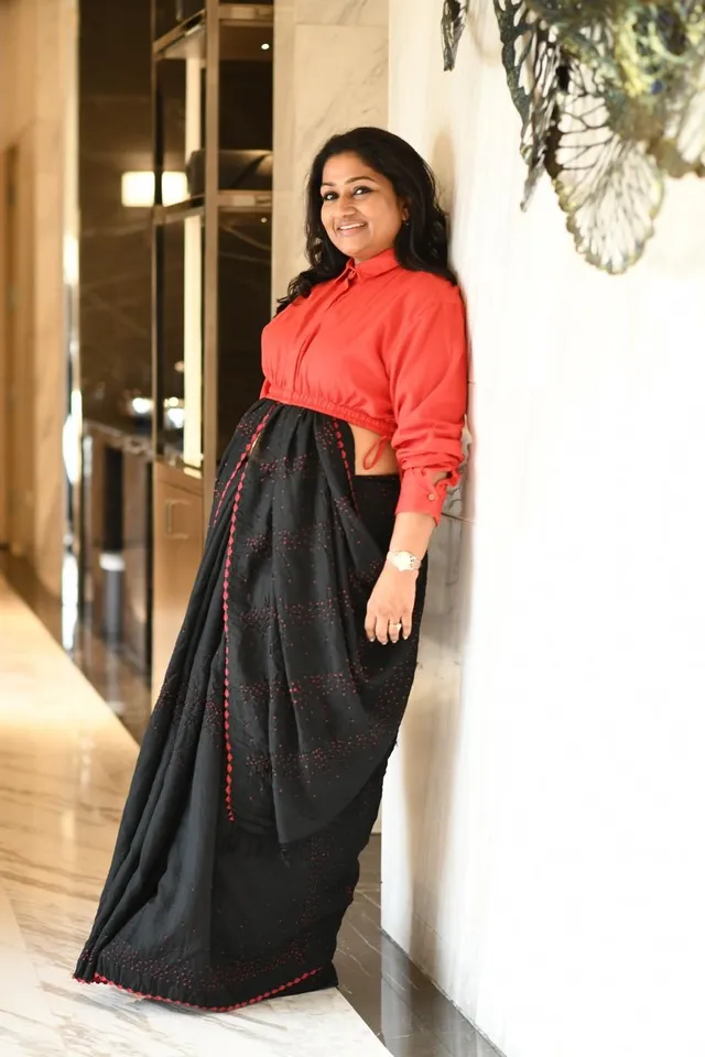 Dolly Jain Saree pics 7