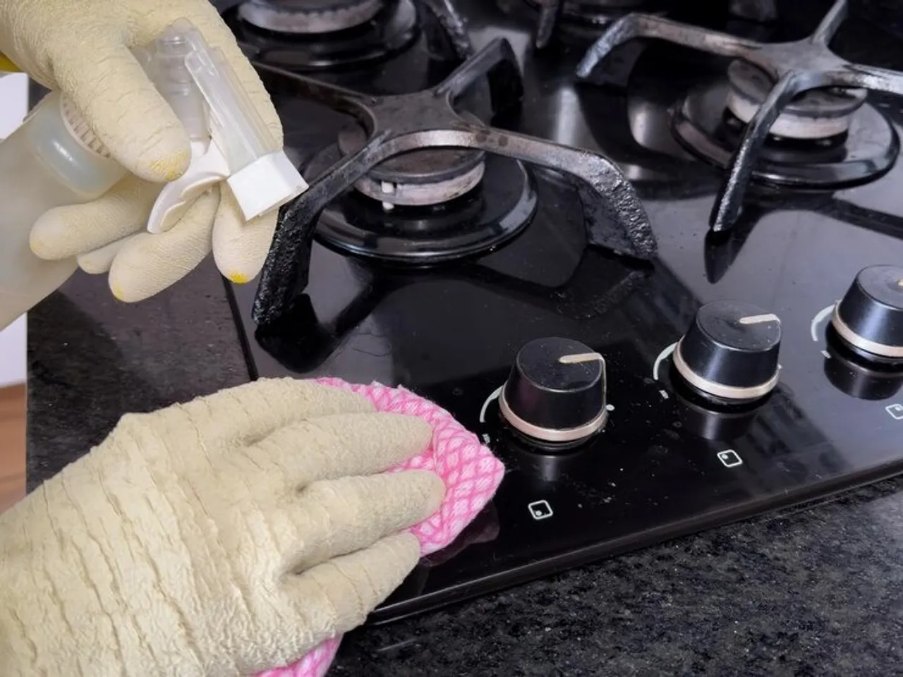 Clean Gas Stove And Burner 2