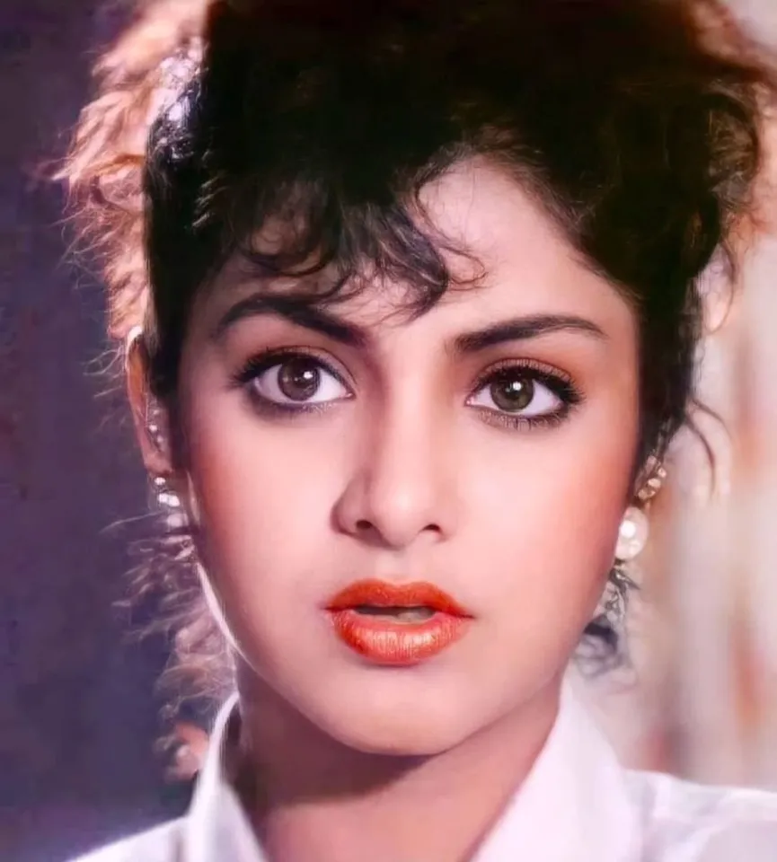 Divya Bharti 4
