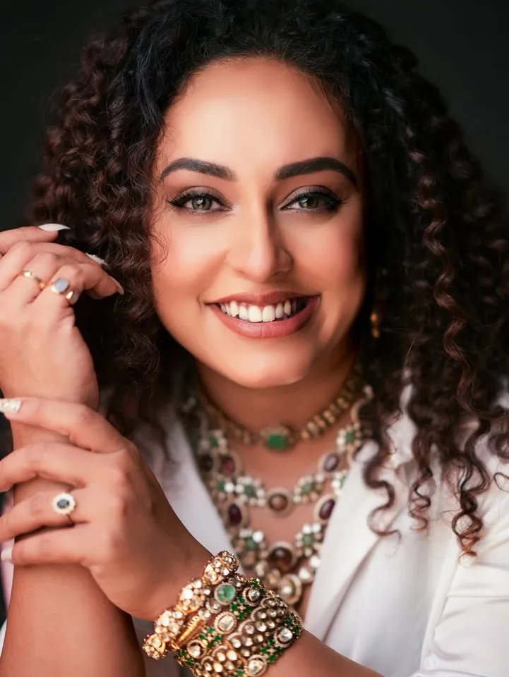 Pearle Maaney1