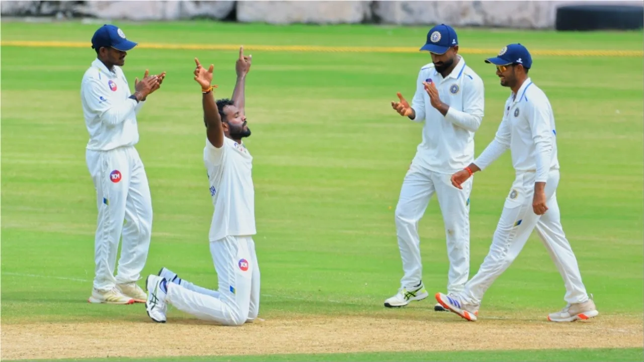 MD Nidheesh Kerala Vs Maharashtra Ranji Trophy