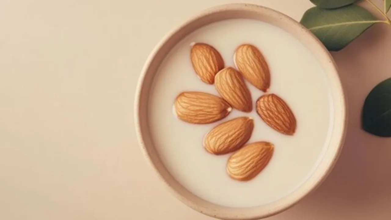 Glass Skin With Almond FI