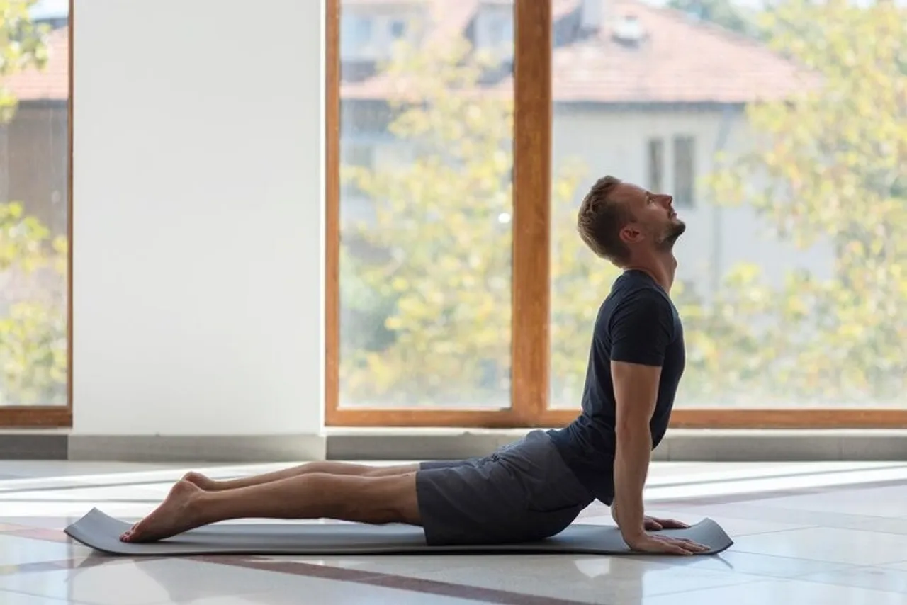 Six Yoga Poses To Look Younger 1