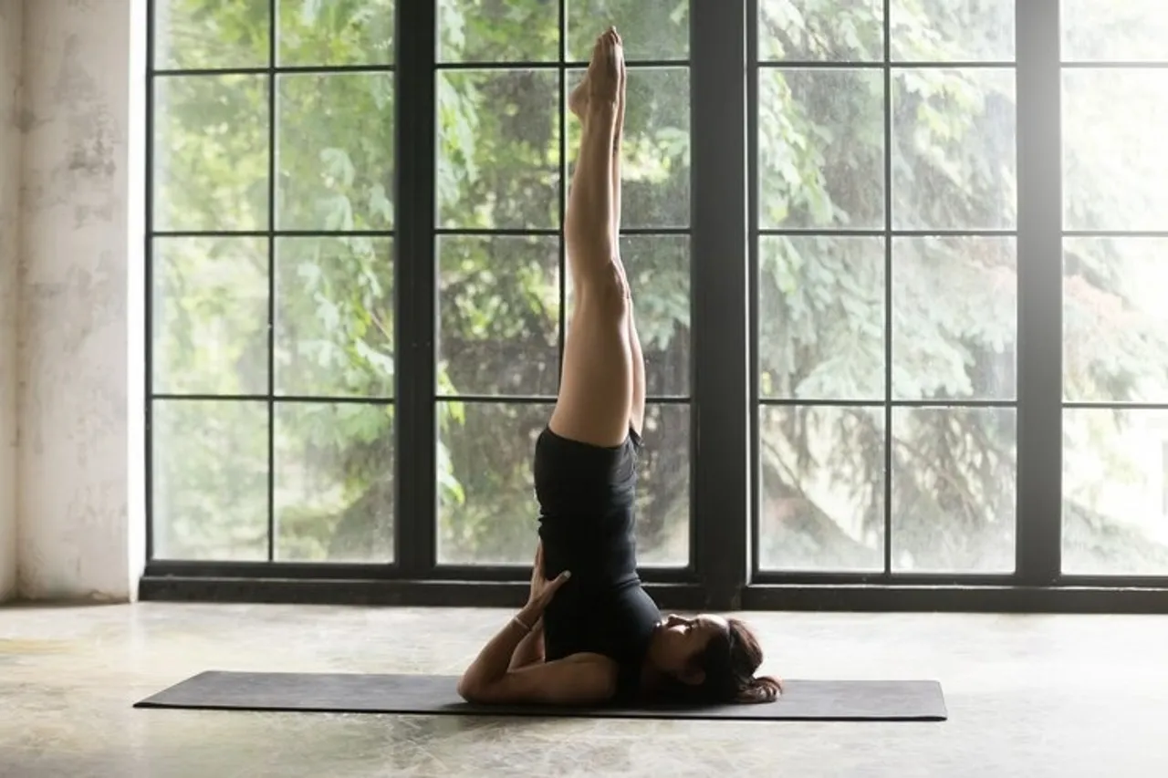 Six Yoga Poses To Look Younger 4