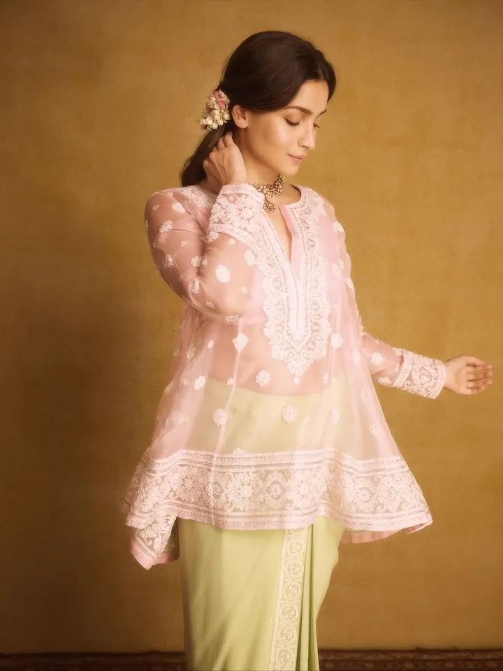 Alia Bhatt Diwal pics 1 (5)