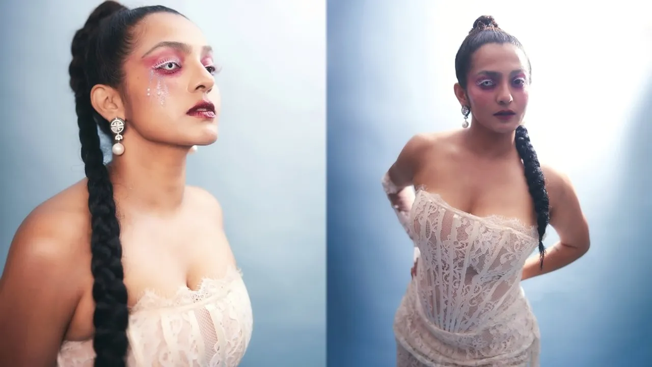 Parvathy Thiruvoth Halloween FI