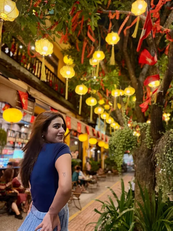 Priya Varrier Vietnam 1