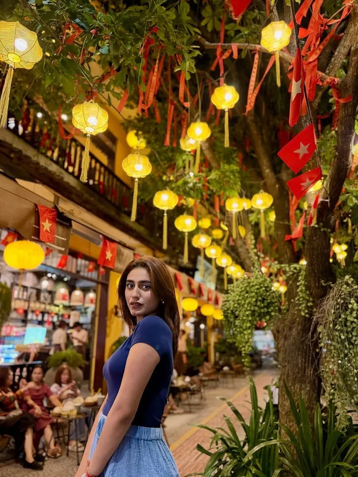 Priya Varrier Vietnam 11