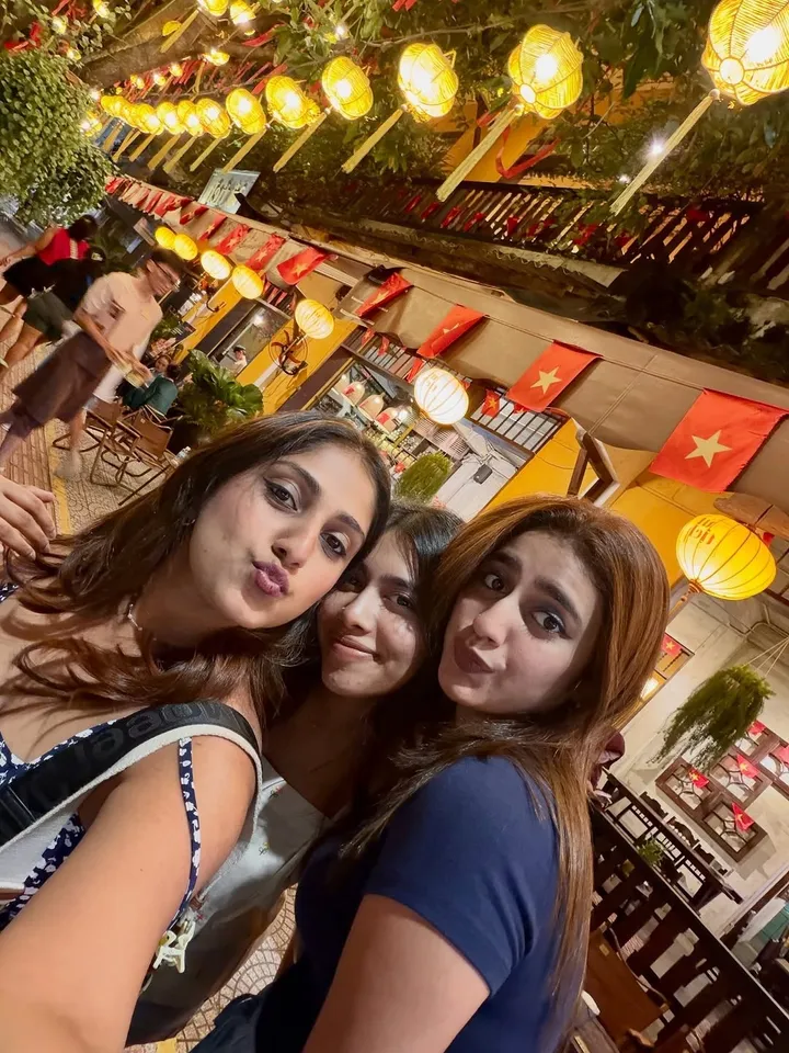 Priya Varrier Vietnam 7