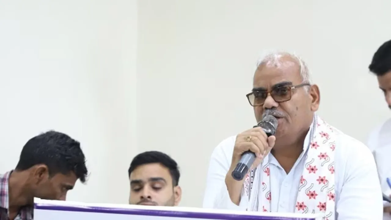 Minister Madan Dilawar