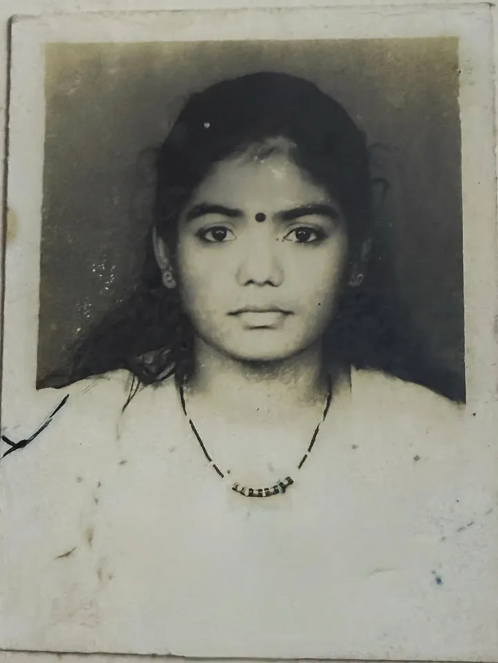 Resmi Sateesh throwback photo 1