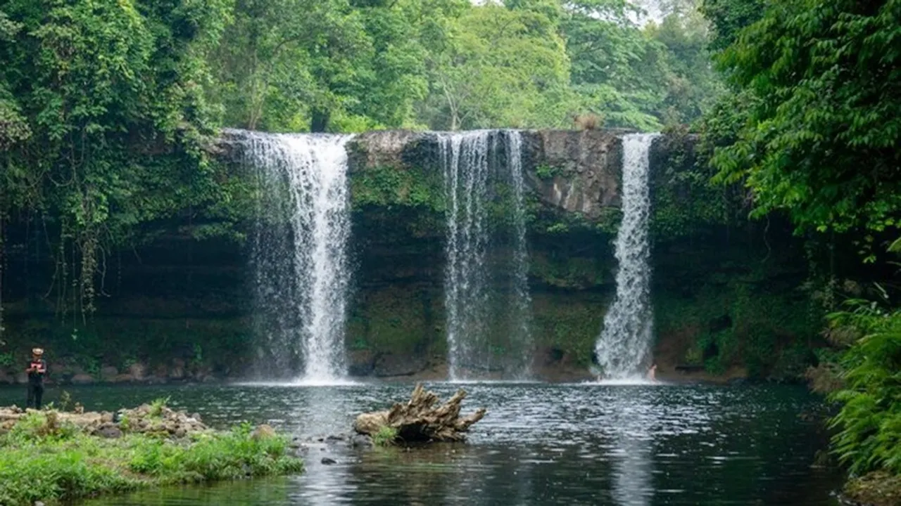 Water Falls In Kerala FI