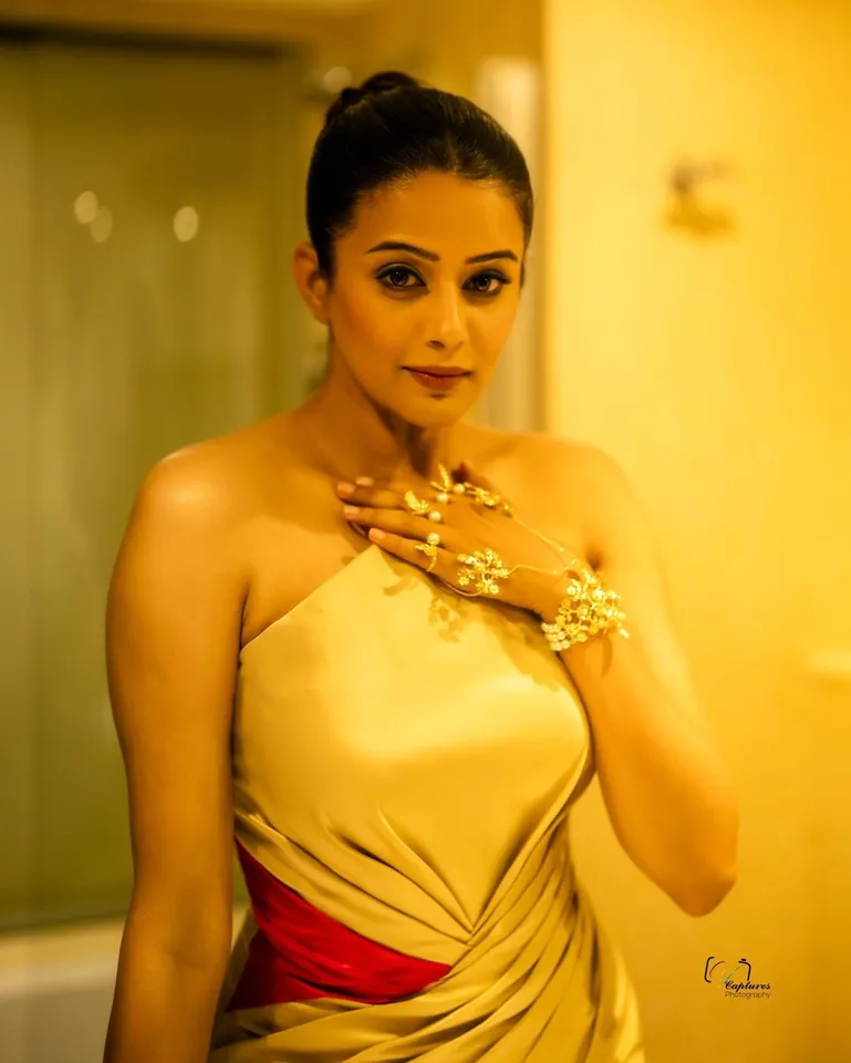 Priyamani Filmfare Oufit