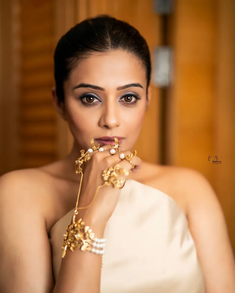 Priyamani Filmfare Oufit