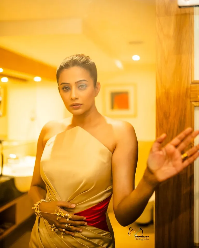 Priyamani Filmfare Oufit