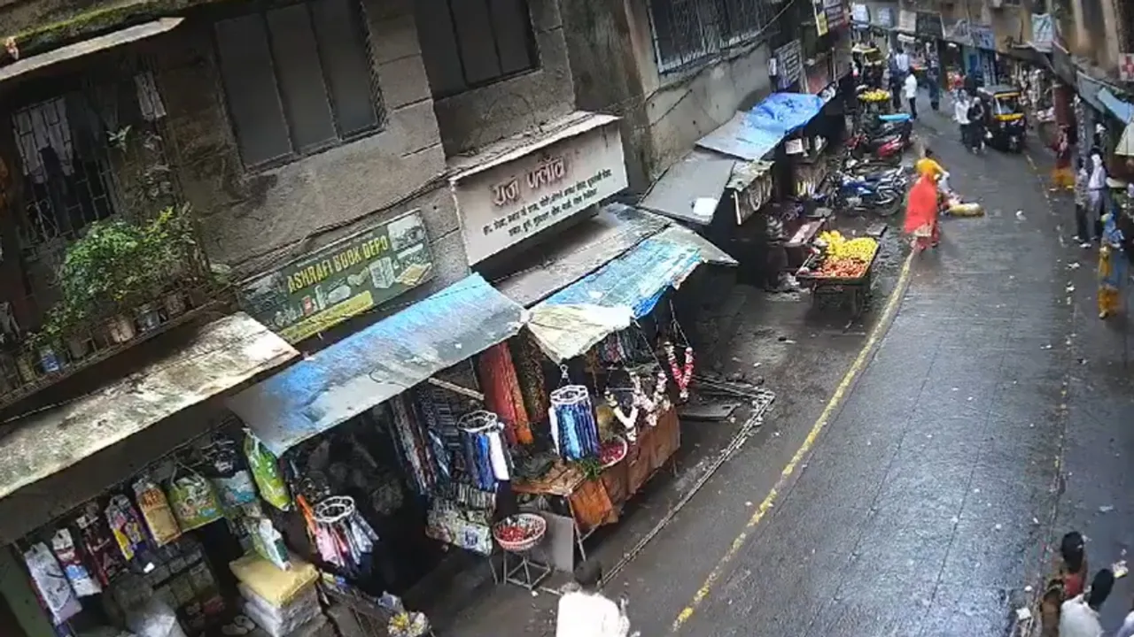 Three year old girl died, dog fell