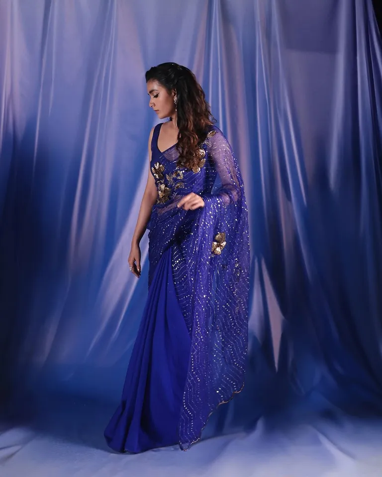 Keerthy Suresh Blue Saree 