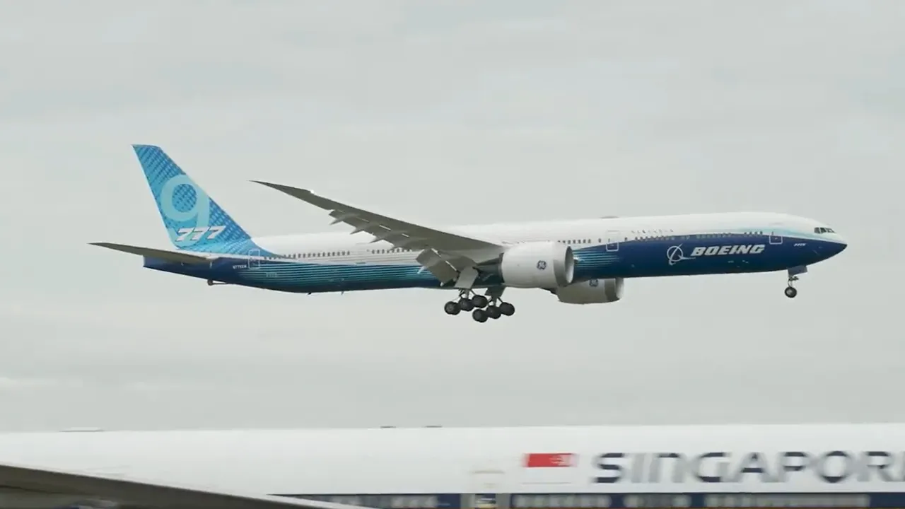 Singapore airlines | Air Turbulance