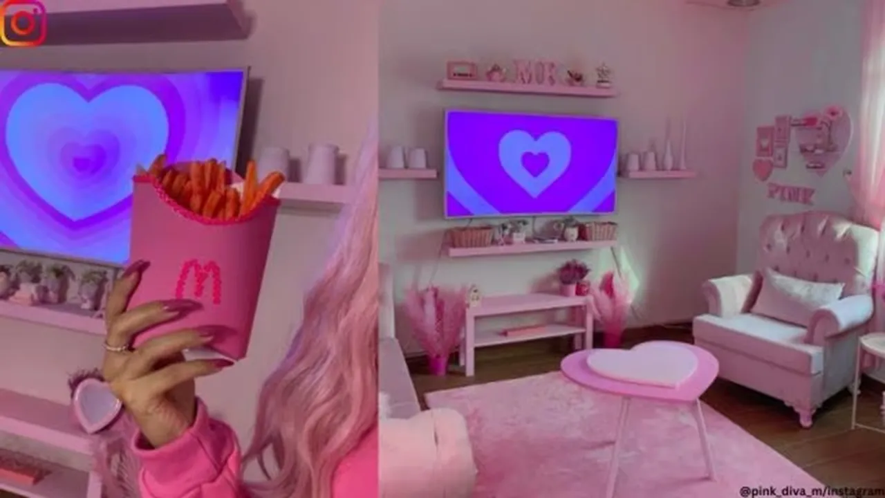 Pink | Bahrain TikToker