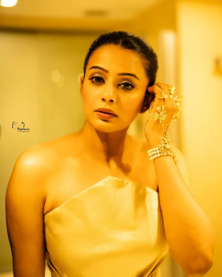 Priyamani Filmfare Oufit