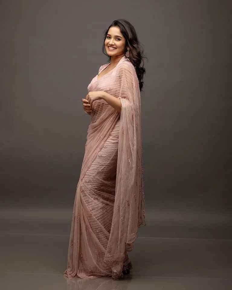 Anikha Surendran Saree Photos
