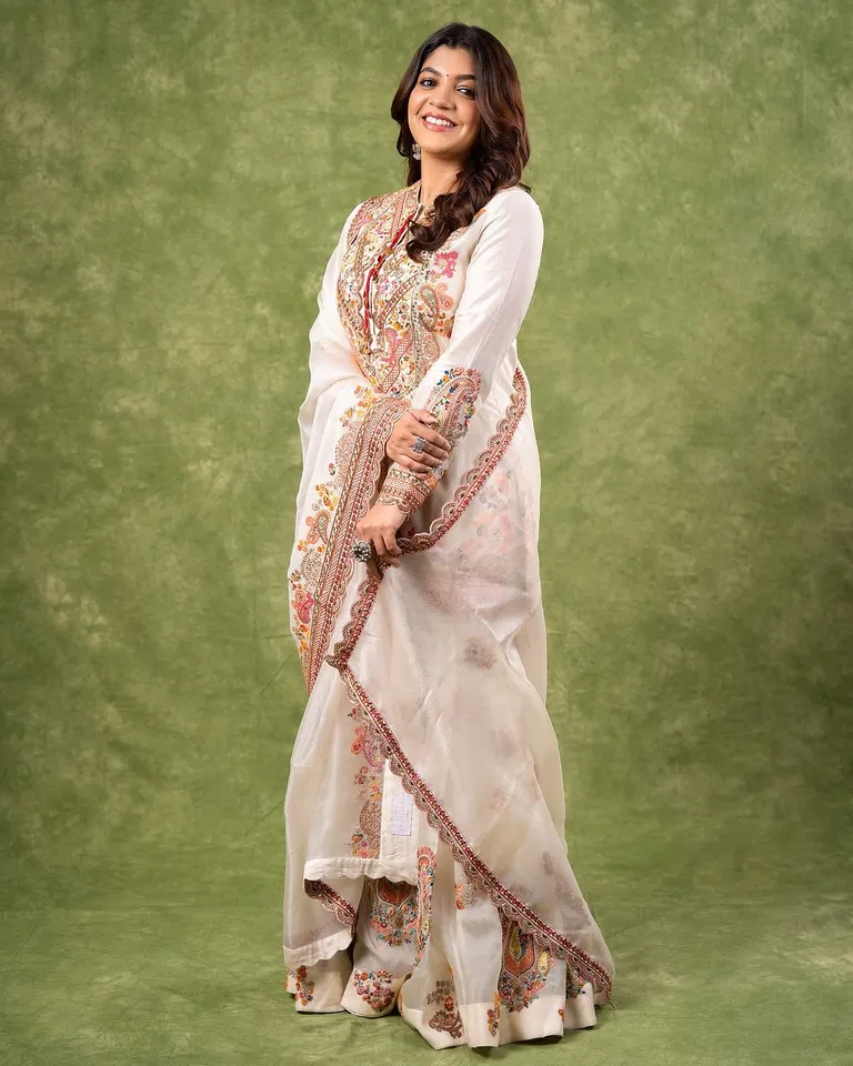 Aparna Balamurali Salwar 