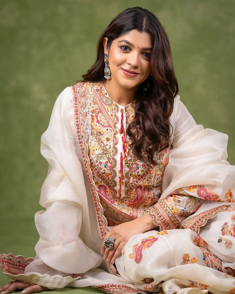 Aparna Balamurali Salwar 