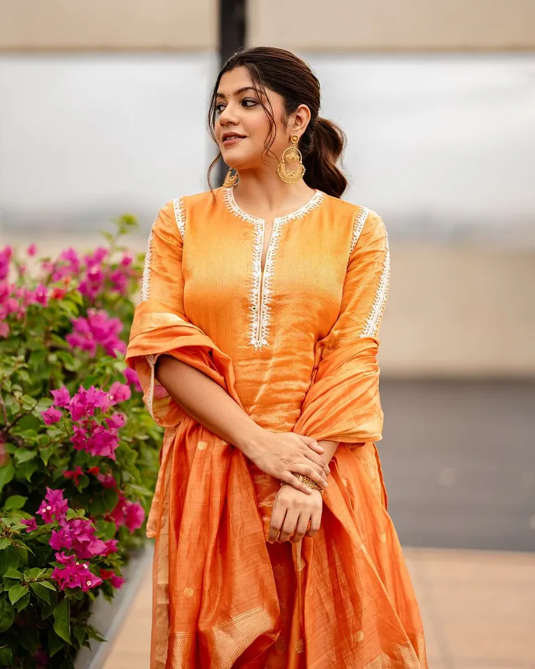 Aparna Balamurali Salwar Oufit 