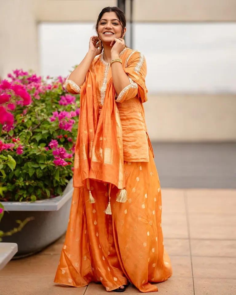 Aparna Balamurali Salwar Oufit 