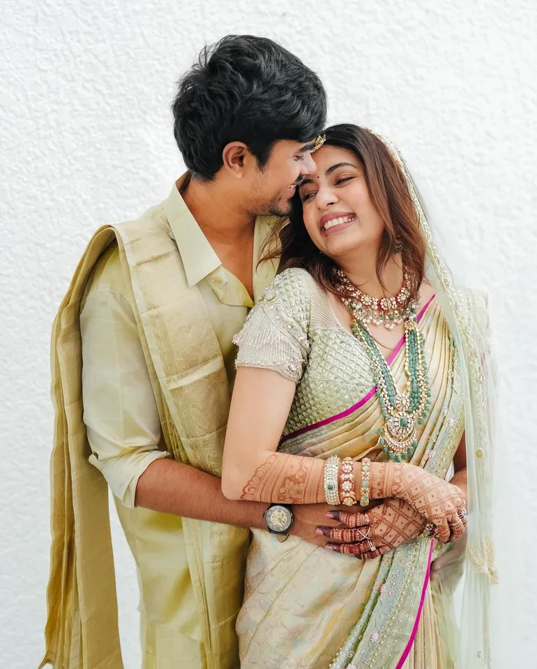 കാഞ്ചീപുരം സാരിയും ദുപ്പട്ടയും; വേറിട്ട ബ്രൈഡൽ ലുക്കിൽ ദിയ