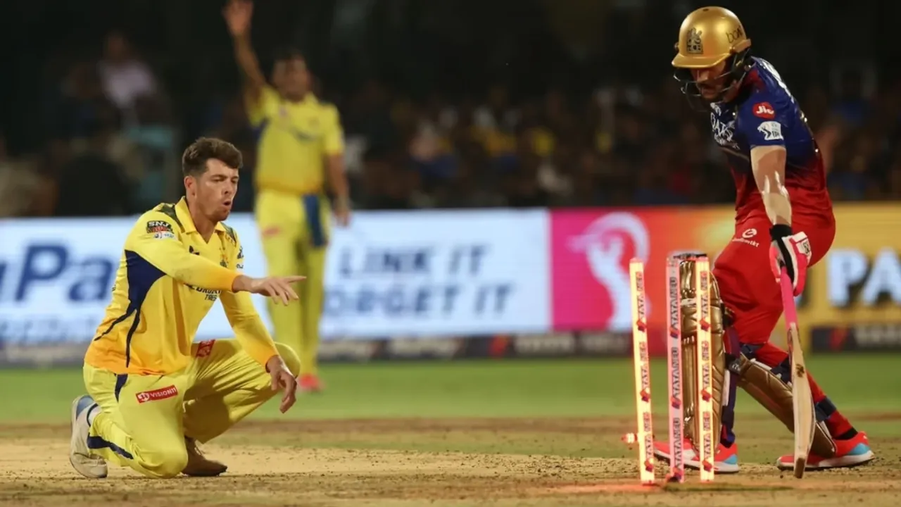 run out | controversy | Faf du Plessis